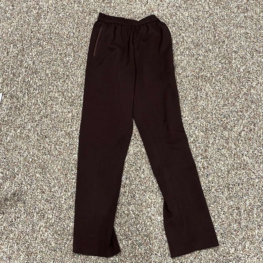 brown pants